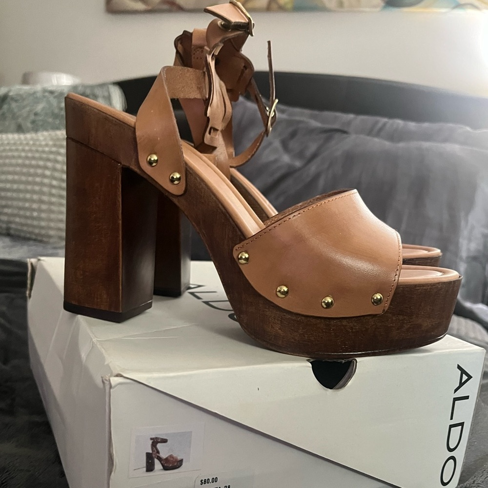 ALDO (WORN ONCE!!!!)